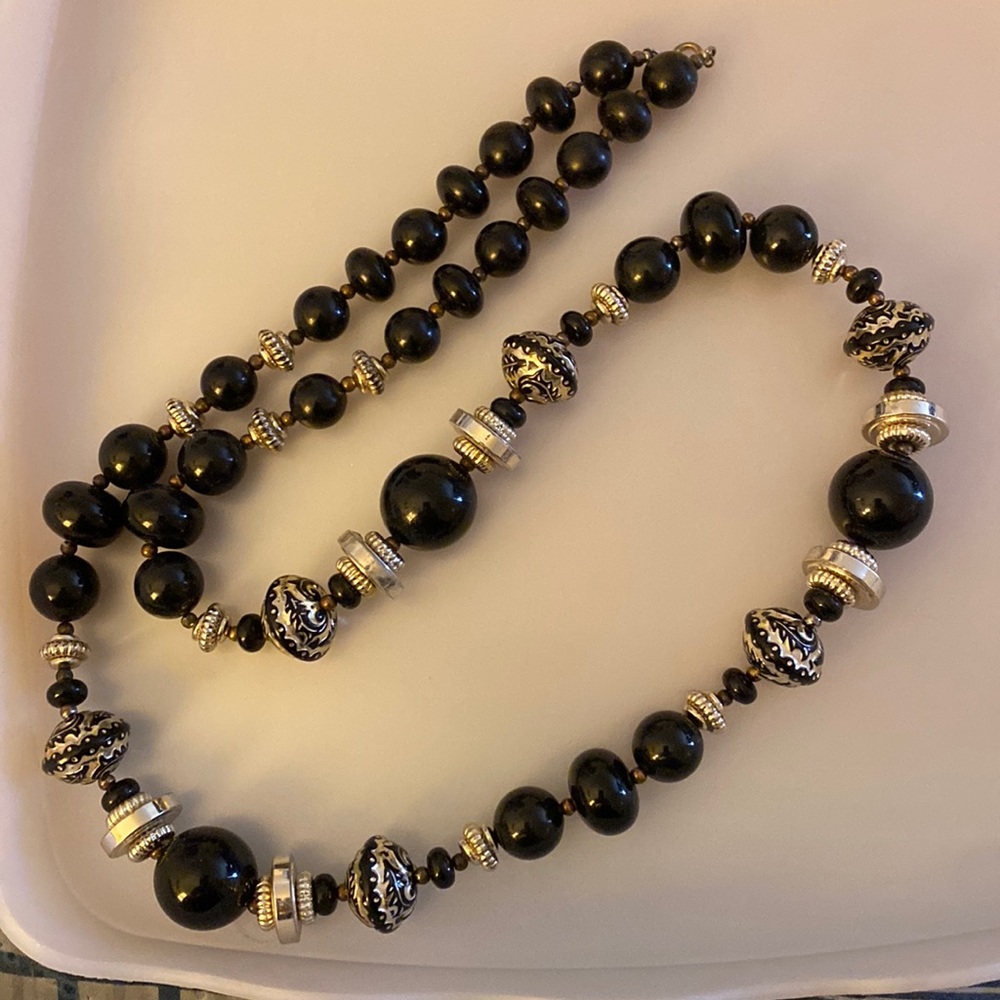 Black and gold beaded necklace